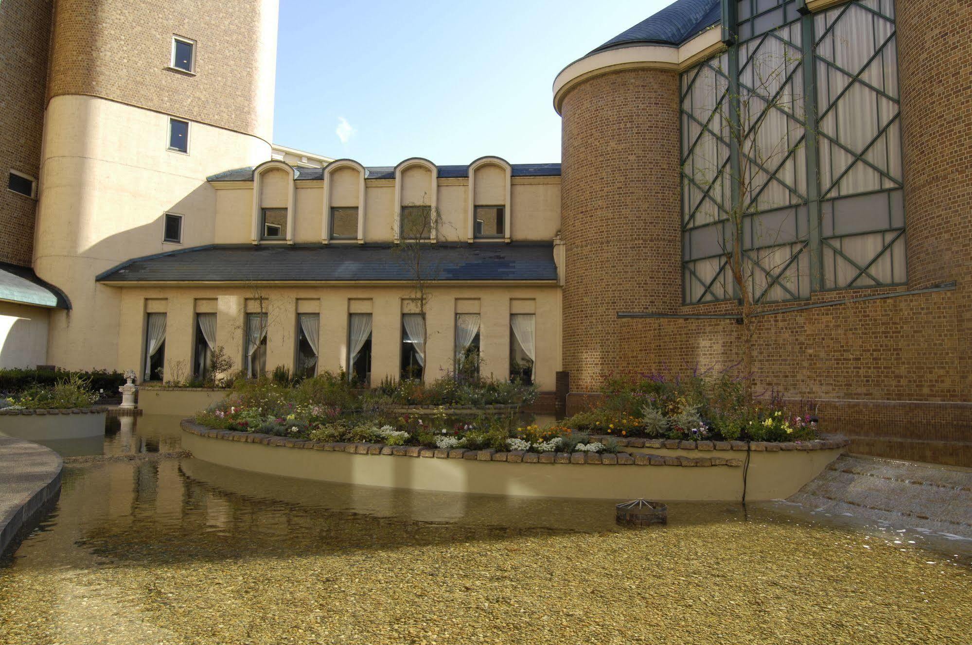 Royal Oak Hotel Spa & Gardens Ócu Exteriér fotografie